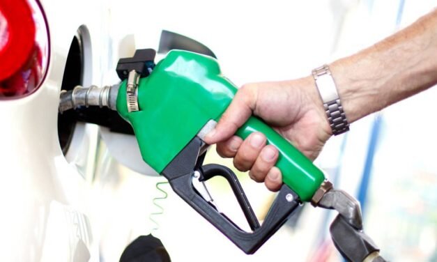 Congelan impuesto federal para evitar “gasolinazos”