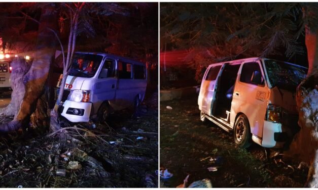 Nueve estudiantes lesionados en choque de camioneta en Ticul