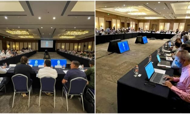 Empujan Tren Maya en reunión privada en Mérida