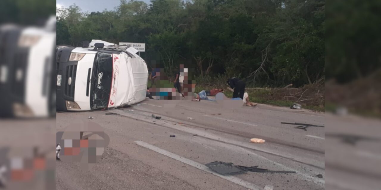Trágico choque en la libre Mérida-Cancún: 2 muertos y 8 lesionados