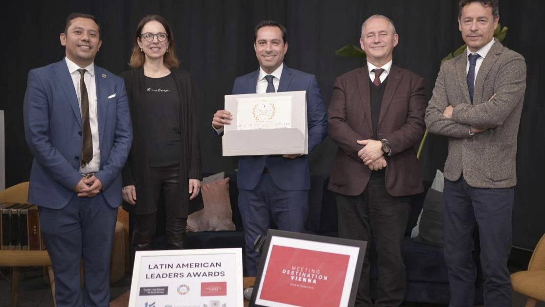 Yucatán recibe Premio Latin American Leaders Awards