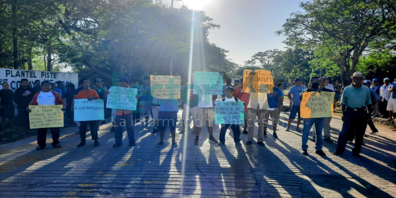 Bloquean accesos a zona arqueológica de Chichén Itzá