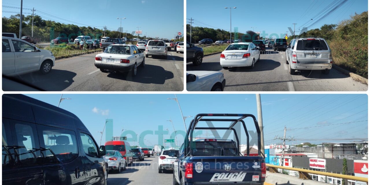 Caos vial en carretera Cancún-Chetumal en temporada vacacional