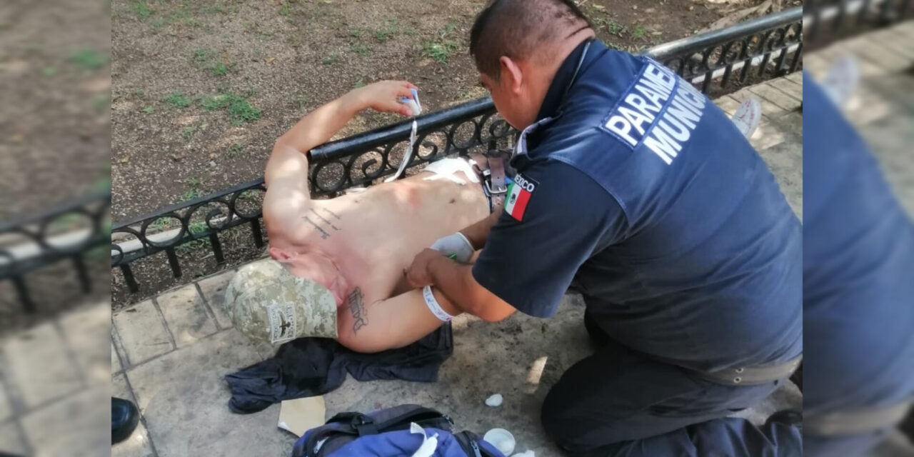 Apuñalado en la plaza grande de Mérida; huye el atacante