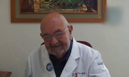 Doctor Luis Mario Baeza Mézquita, del CMA, Médico del Año en Yucatán