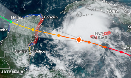 Se acerca “Beryl” a la península de Yucatán, pero pierde fuerza