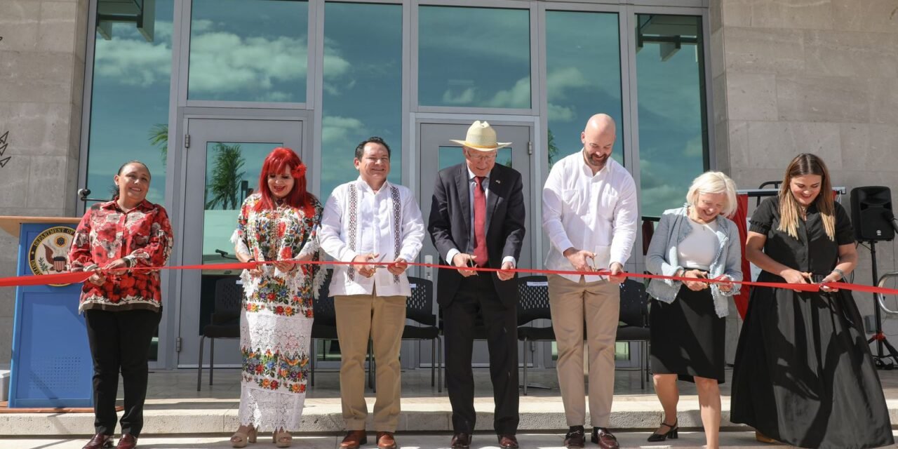 Apuesta Ken Salazar a que ‘sobrevivirán’ unidad, respeto y soberanía