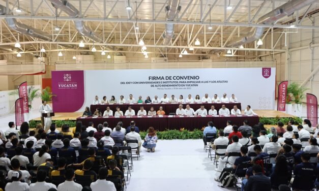 Renuevan impulso a deportistas de alto rendimiento y a universitarios