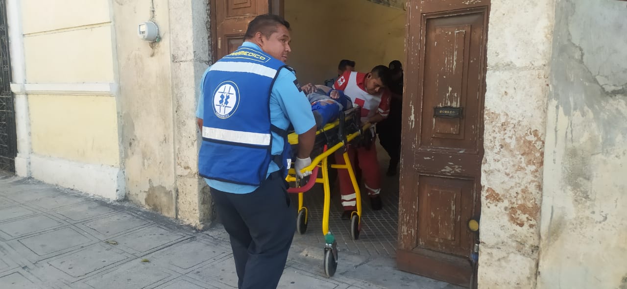 Lesionado en derrumbe de techo, cayó desde seis metros de altura