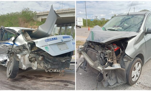 Choque en la Mérida – Progreso; dos autos quedaron como chatarra