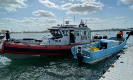 Rescatados 14 extranjeros en inmediaciones del puerto de abrigo Progreso