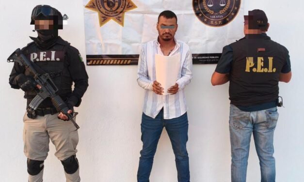 Lo acusan de robo de joyas y efectivo en residencia de Mérida