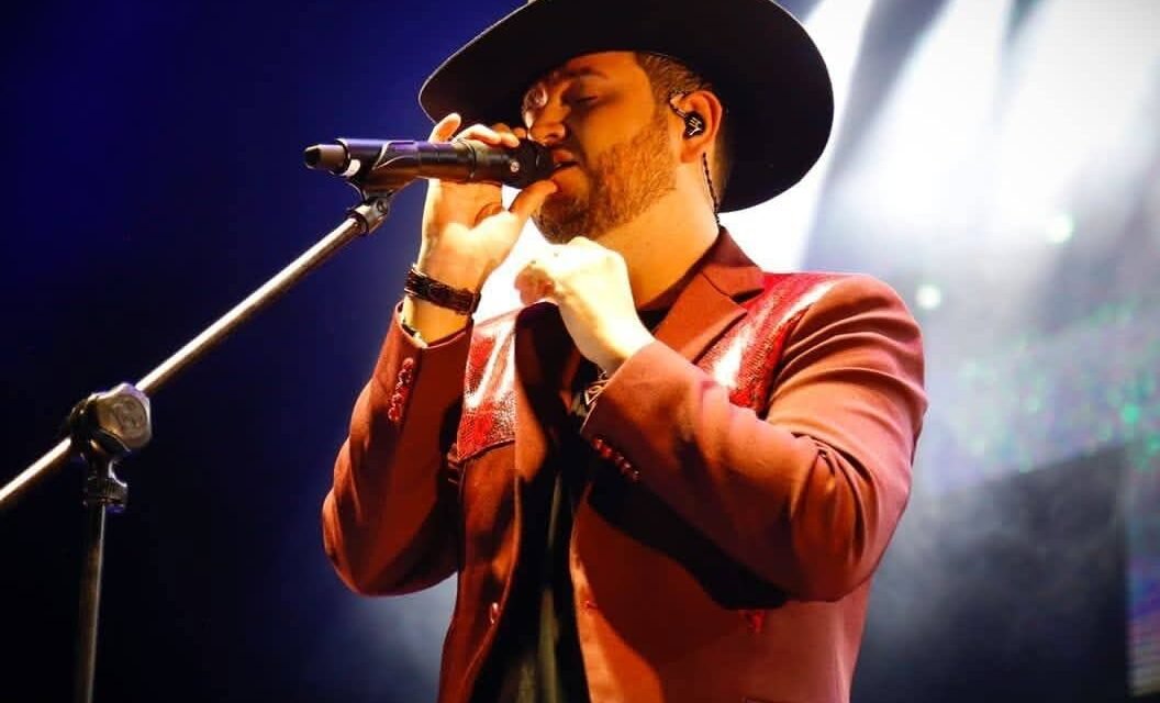 Edén Muñoz, en la Noche del Grito en la Plaza Grande de Mérida