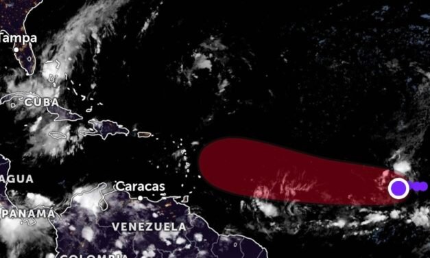 Potencial ciclón en el Atlántico, muy distante de península de Yucatán