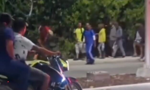 Buscaban ayuda y los detuvieron: 30 cubanos migrantes en Celestún