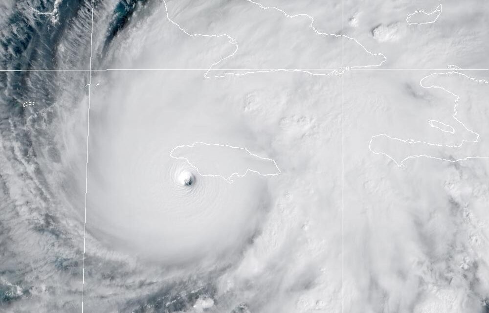 Jamaica, a punto de impacto de ‘Melissa’