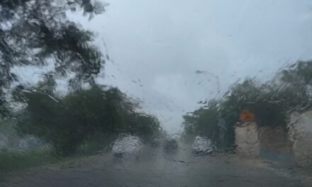 Miércoles lluvioso: choque de sistema frontal y onda tropical