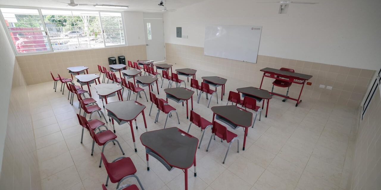 Faltan alumnos en escuelas públicas; cierran espacios a docentes