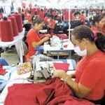 Mujeres, principales generadoras de empleos y de tiempo en hogar, ganan menos