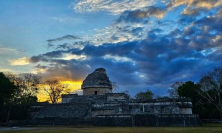 Descenso de Serpiente Emplumada: recordatorio de trabajo en la milpa