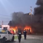 Consume fuego taller en colonia Bojórquez y desalojan negocios