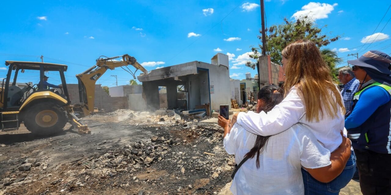 Tras incendio que dejó 10 casas dañadas, inician reconstrucción en San Luis Dzununcán