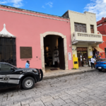‘Se le escapa’ disparo de arma de fuego y se lesiona en restaurante